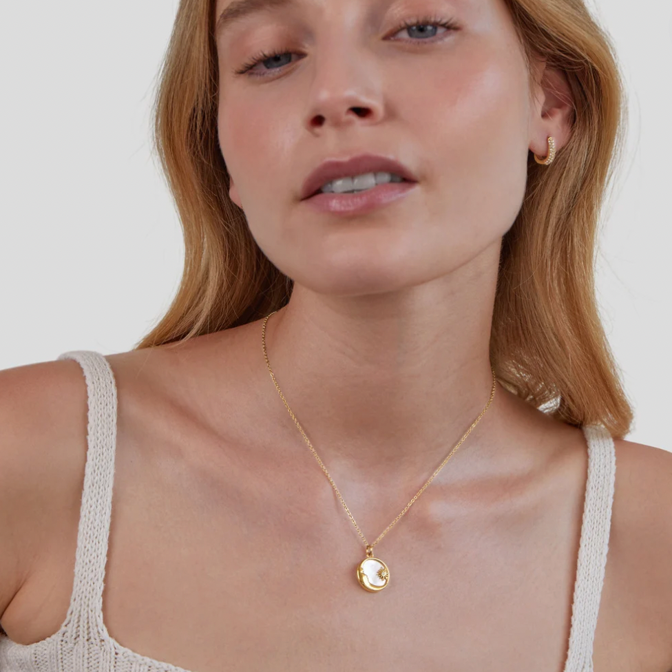'Soñando en las Nubes' Collar de Luna y Estrellas