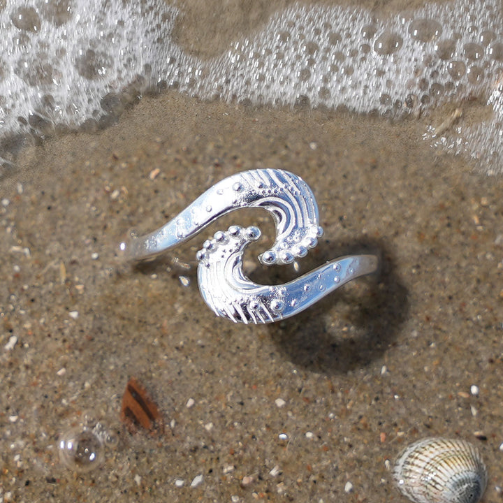 Anillo de Elegancia Doble Onda