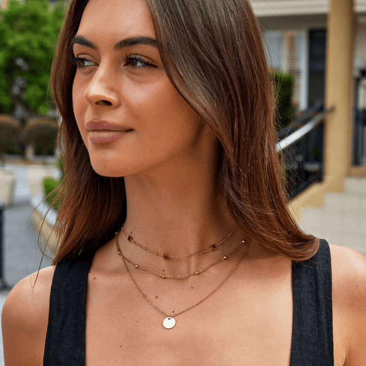 Collar de Cristal Rojo de Alberta