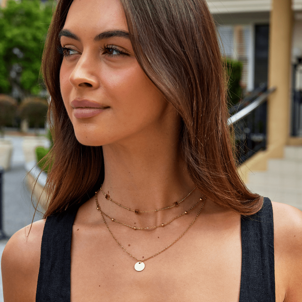 Collar de Encanto Escarlata Radiante