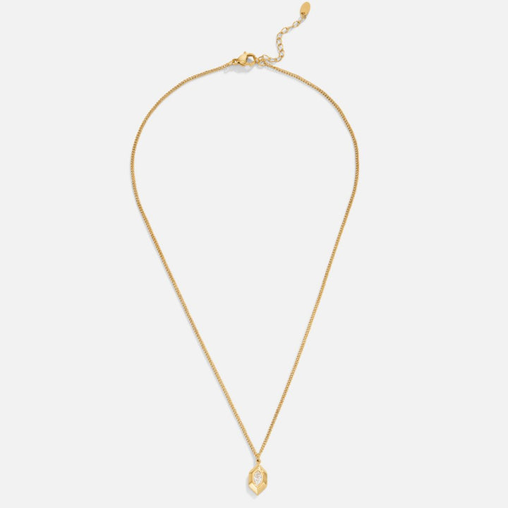 La Elegancia Radiante de Aliyah