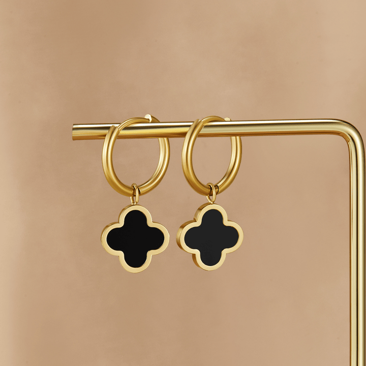 Pendientes de Aro Black Clover