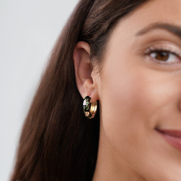 Bloom Bliss: Pendientes Elegantes