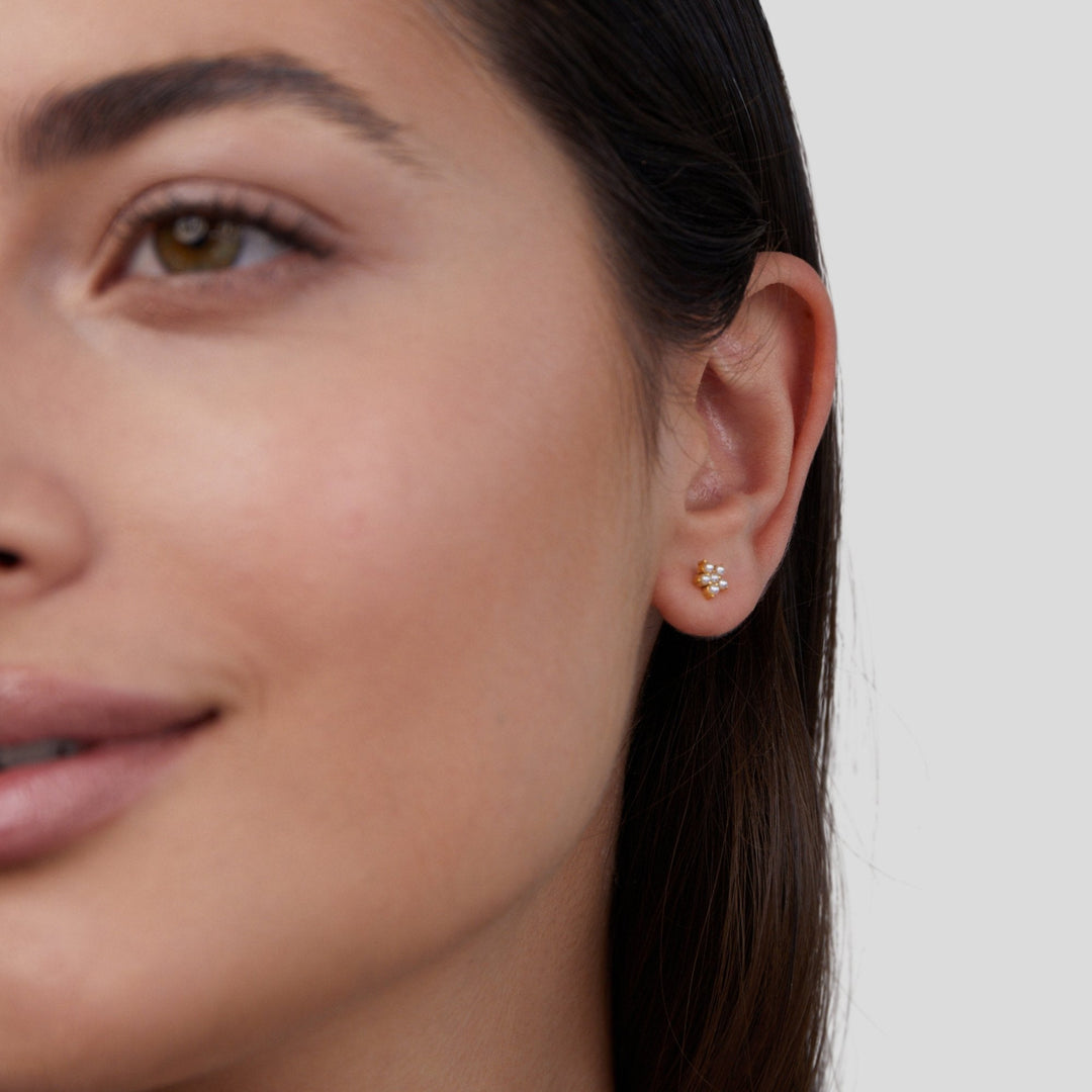 Pendientes de Perlas Florales en Flor