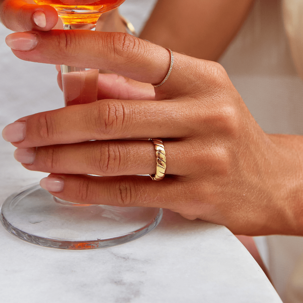 Anillo Twist Infinito de Calira