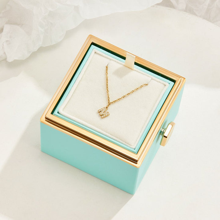 Collar con Guión Brillante