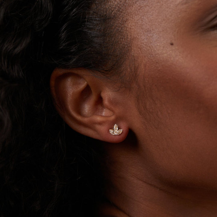 Pendientes Cascada de Loto Radiante