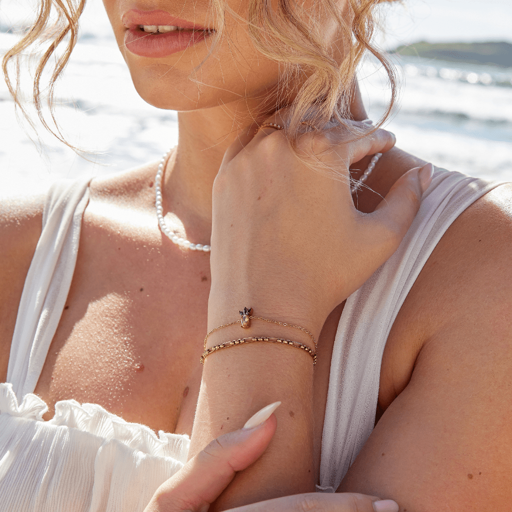 Pulsera de Encanto de Piña Espumosa