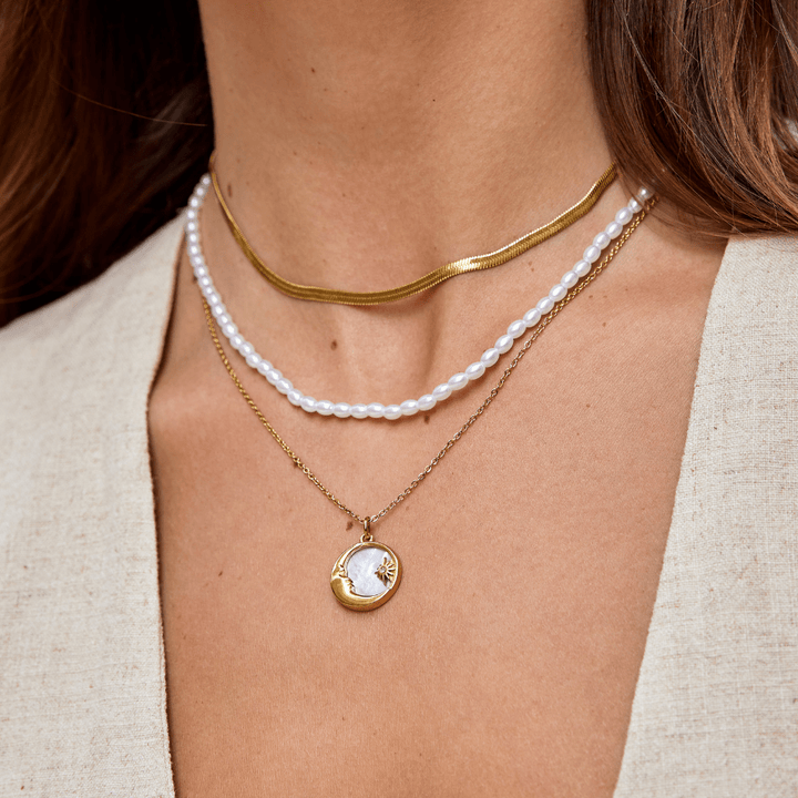 'Soñando en las Nubes' Collar de Luna y Estrellas