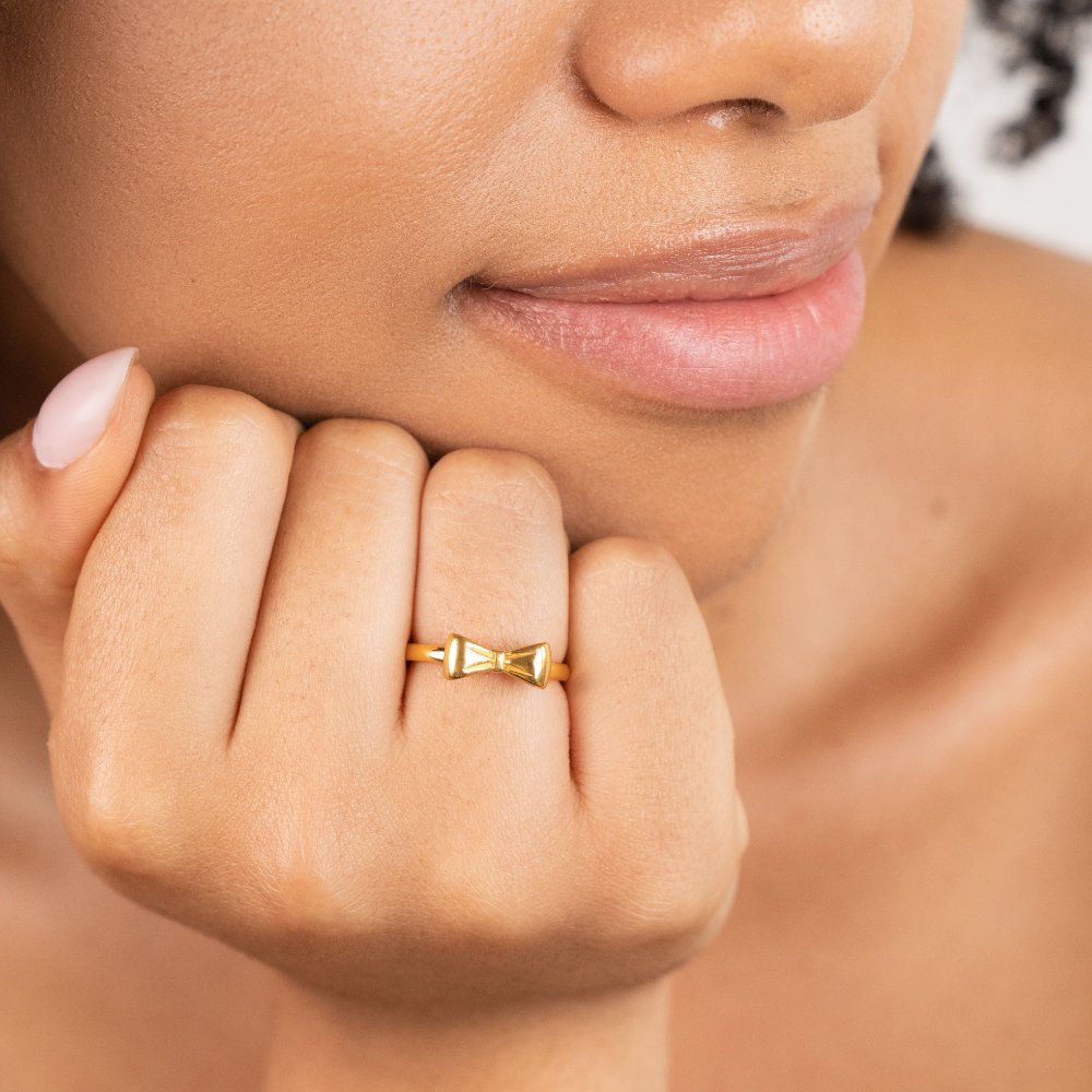 Anillo de Lazo Dorado Ellie