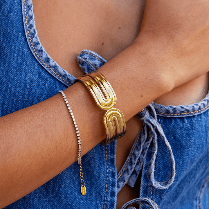 Brazalete Golden Twist de Ezra