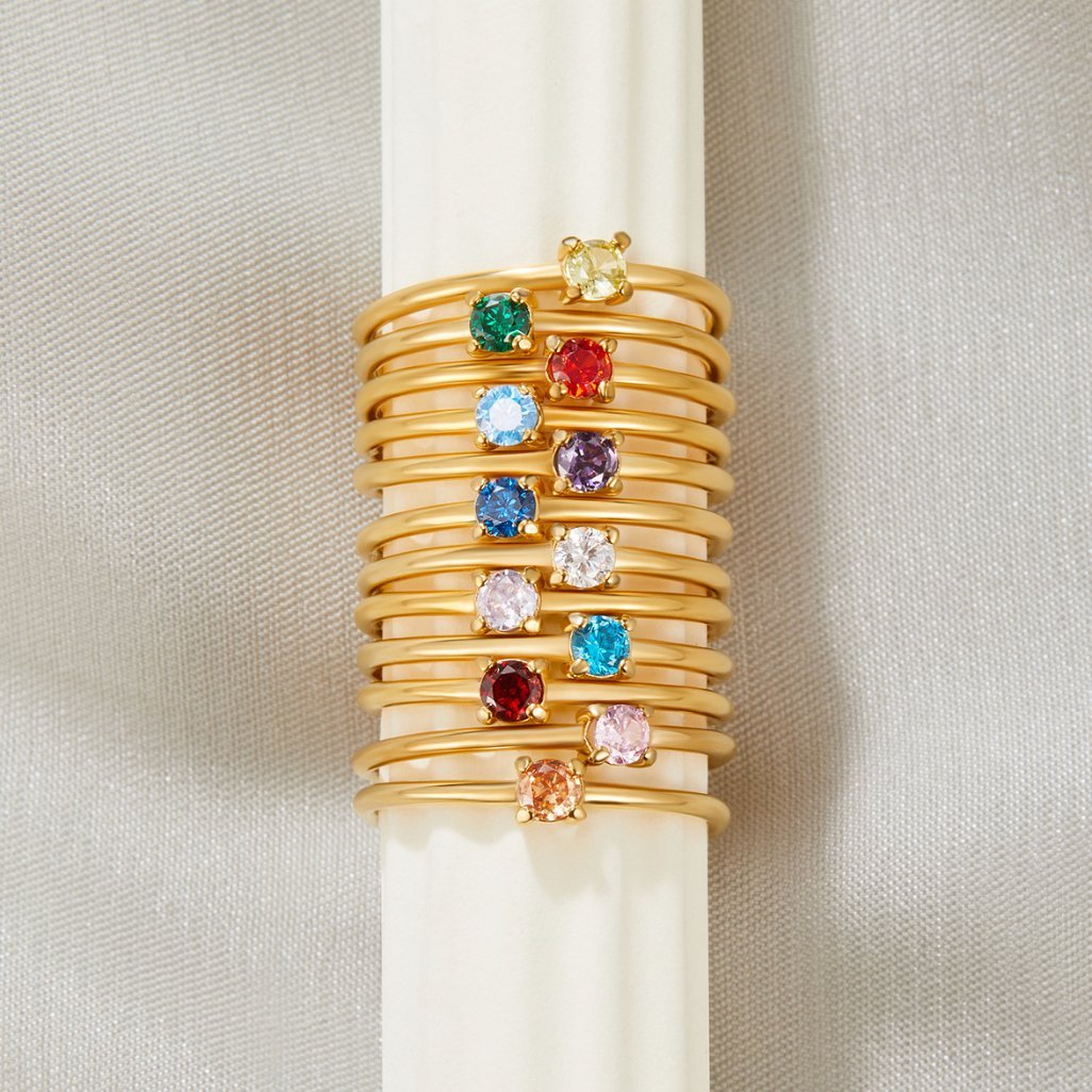 Anillo de Oro con Piedra de Nacimiento de Febrero