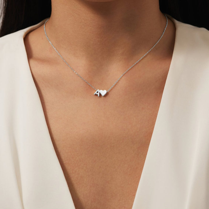 Collar 'Amor Eterno' de Plata con Inicial