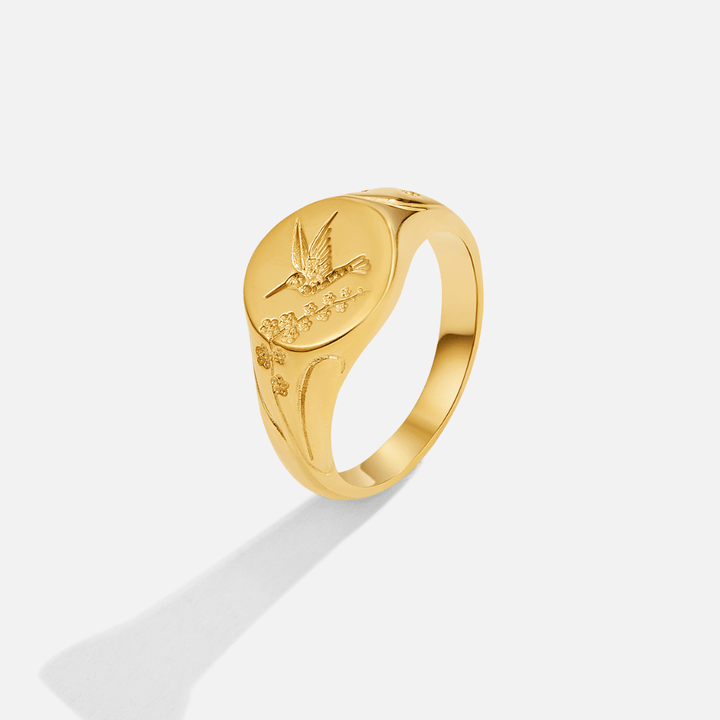 Anillo Signet de Colibrí Dorado