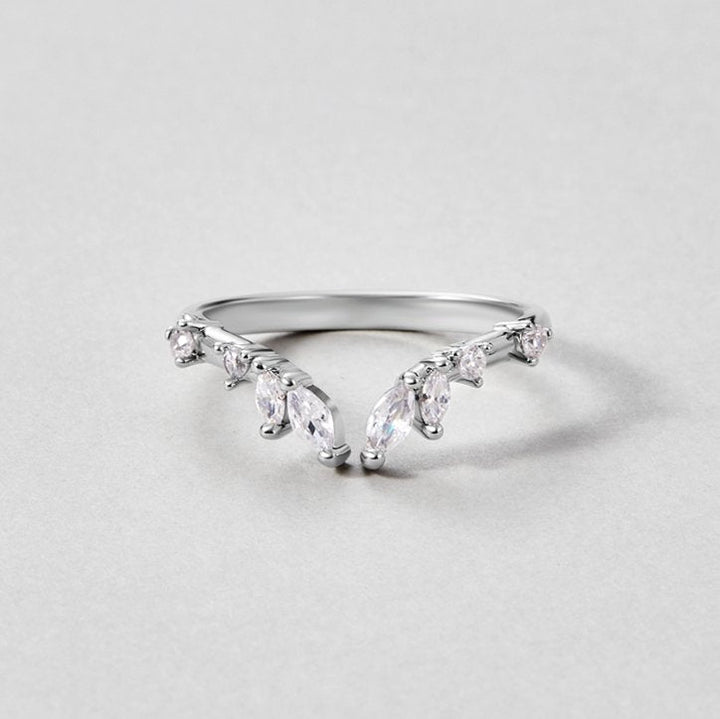 Anillo de Vides de Cristal de Lirio