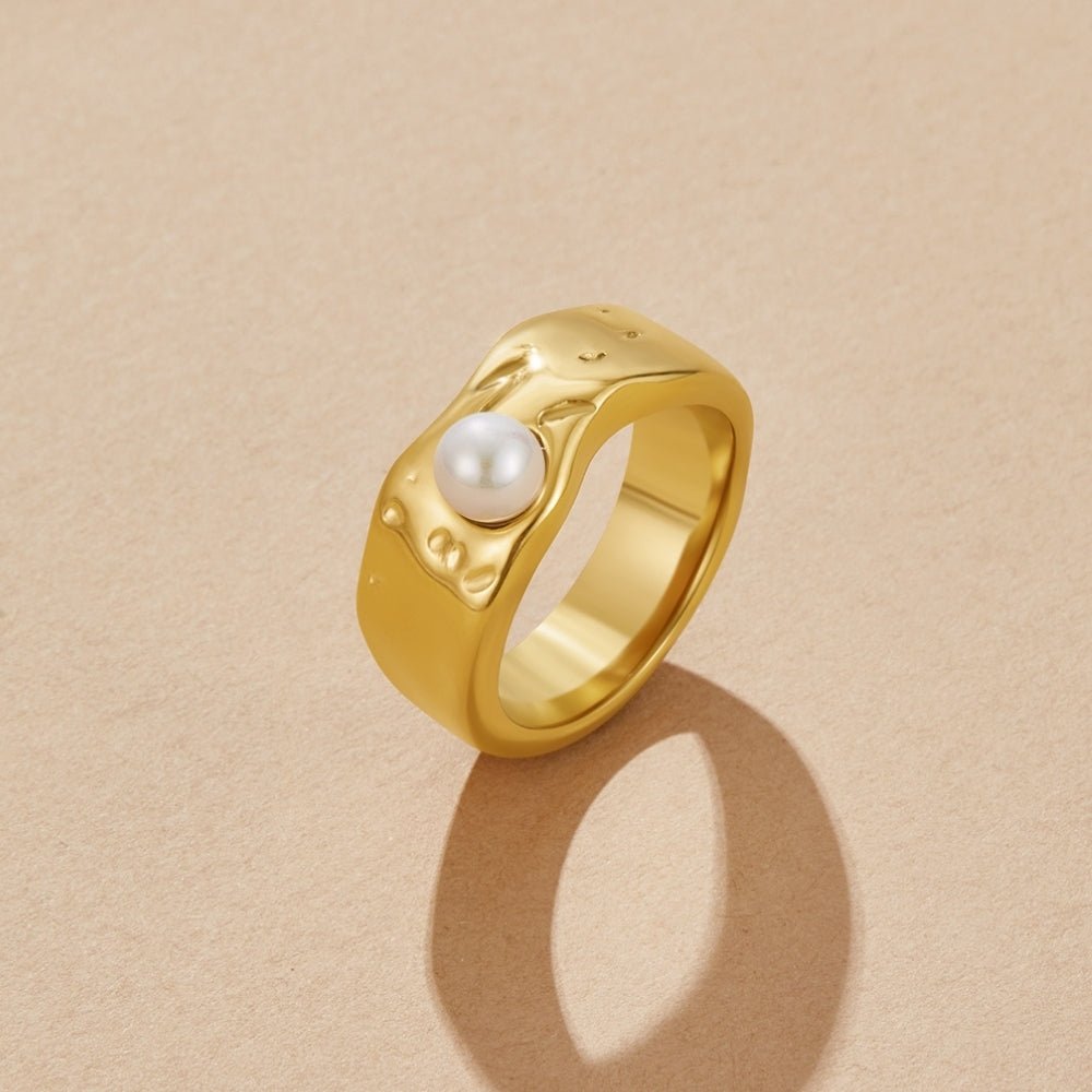 Anillo de Perla Dorada Malia