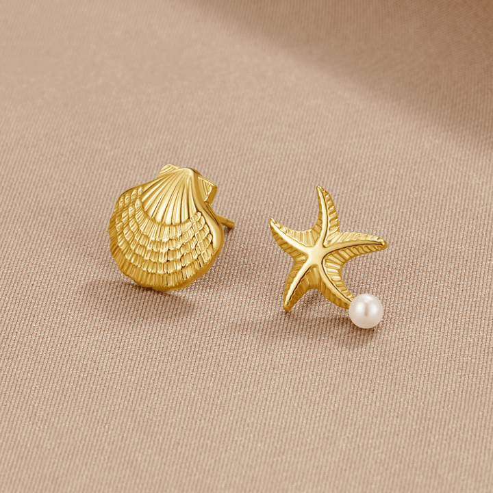 Pendientes de Oro Naia con Concha y Estrella de Mar