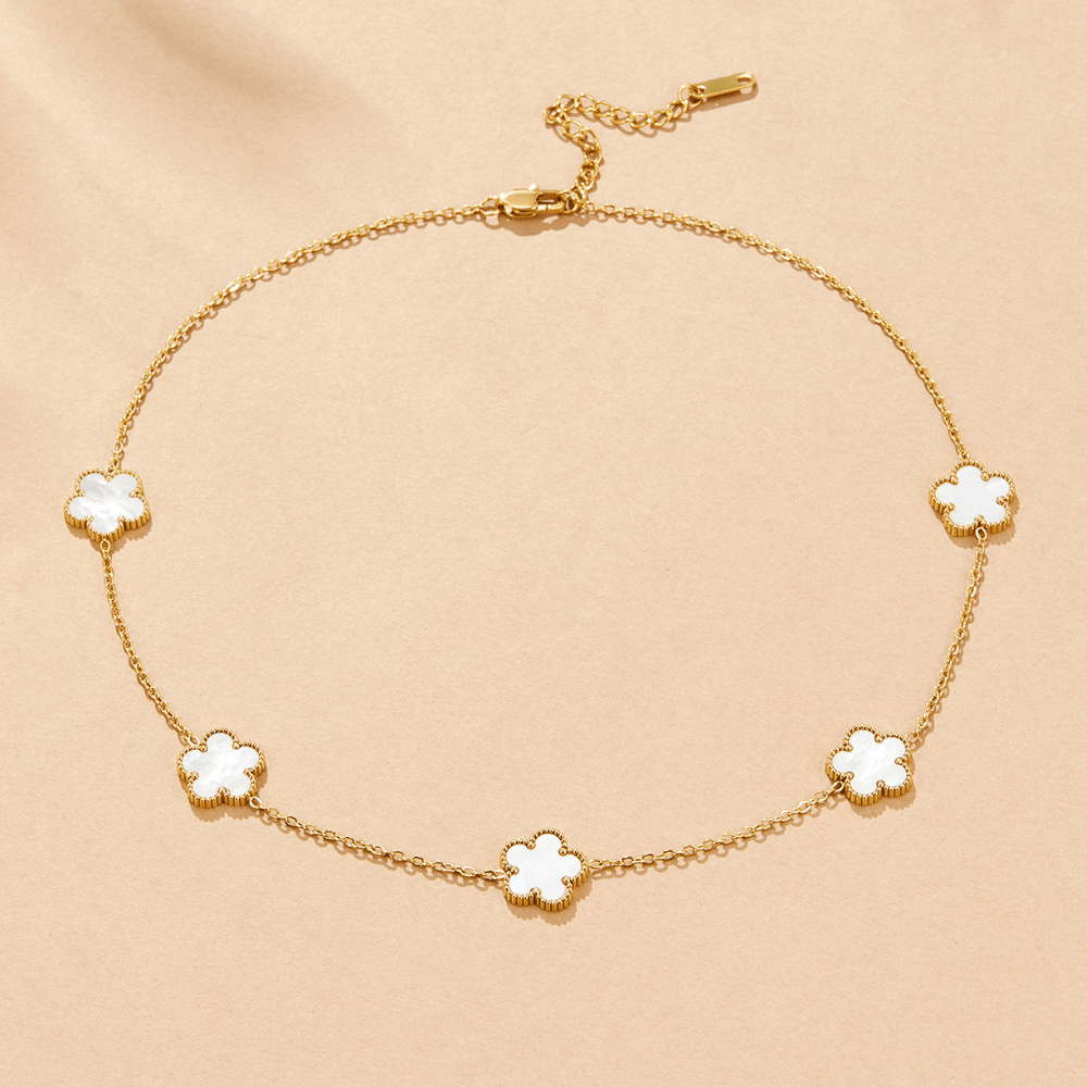 Collar de Trébol con Concha de Perla