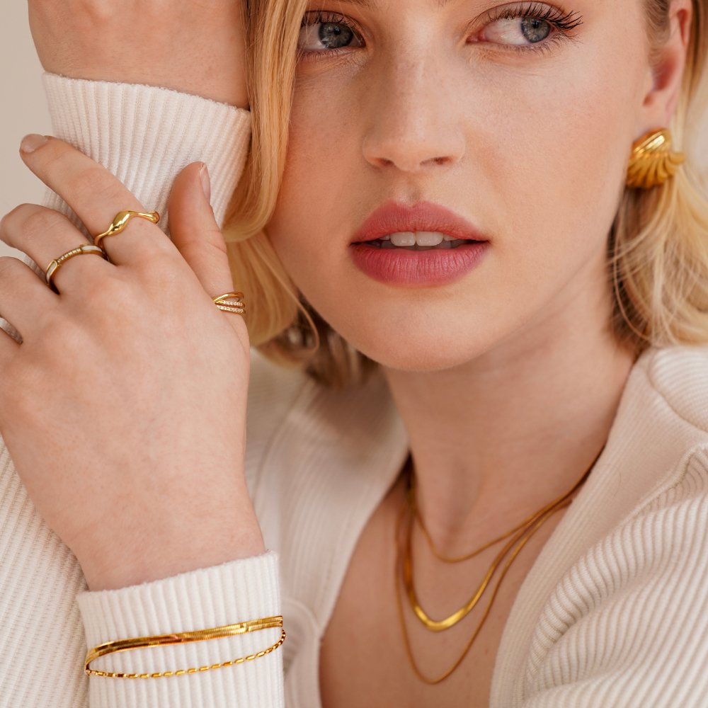 Pulsera de Cadena de Serpiente y Perlas Selene