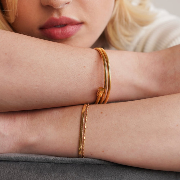 Pulsera de Cadena de Serpiente y Perlas Selene