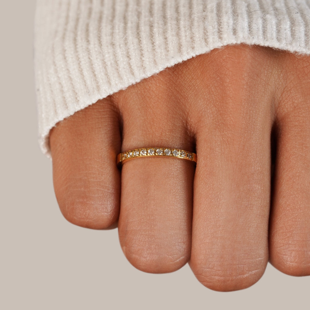 Anillo de Cristal 18K Belleza Atemporal