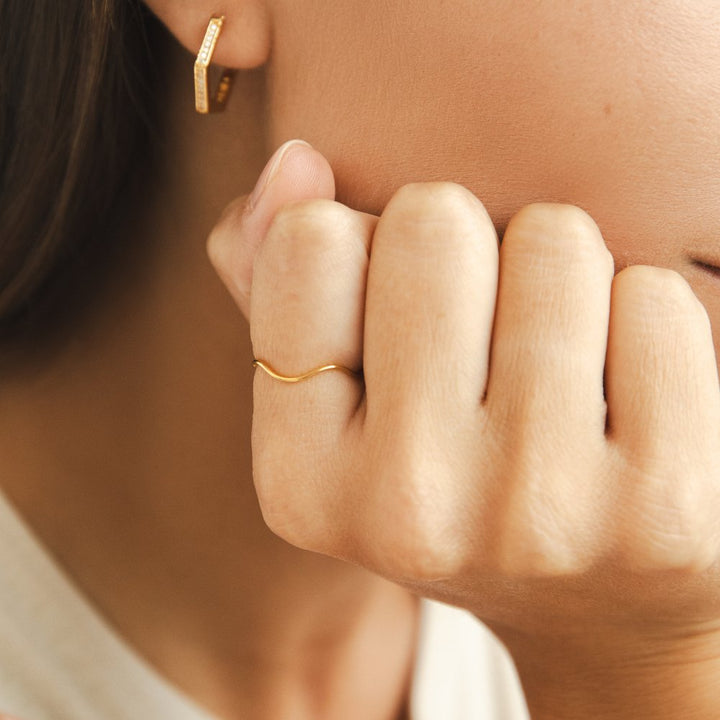 Anillo apilable de oro Tina