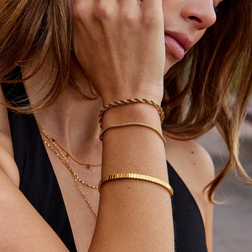 Pulsera Capa Retorcida Leila