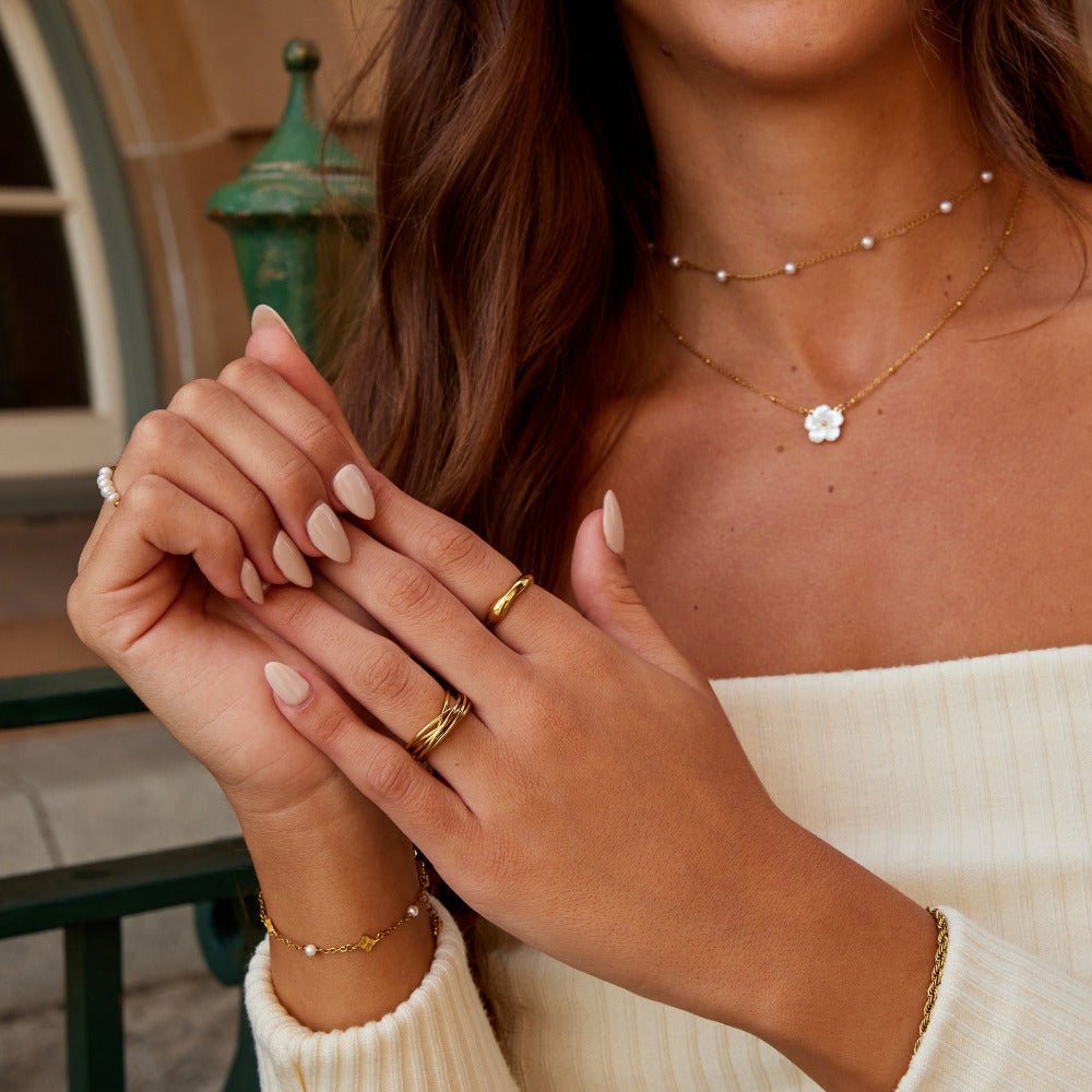 Anillo de Oro Torcido Mia