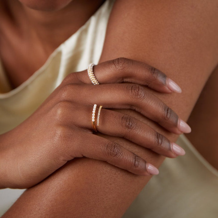 Anillo de Perla y Cristal “Wrap Me”